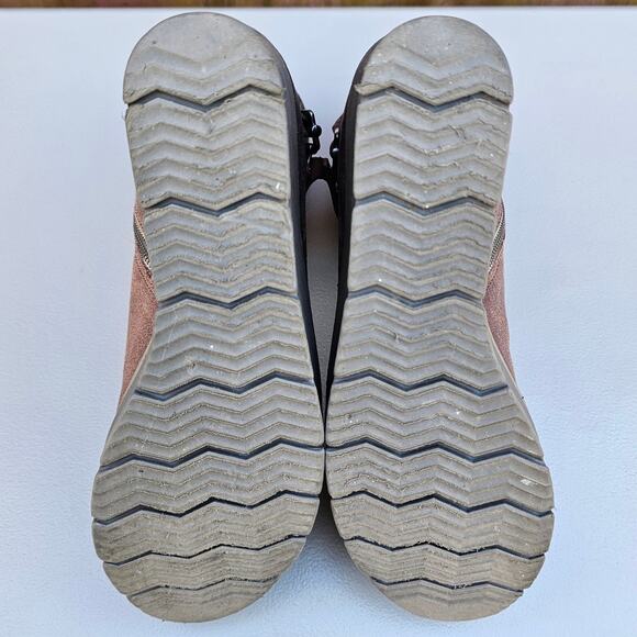 Brown Wedge Boots OTBT Descend Size 10 Distressed Leather Zip Buckle Fuzzy Lined - Picture 12 of 14